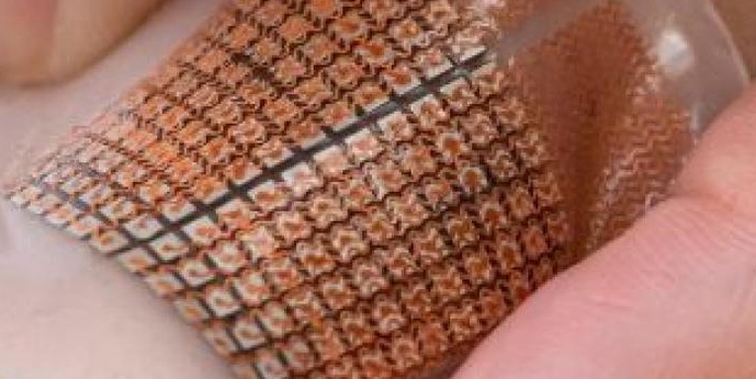 علماء أمريكيون يطورون لاصقة جلدية تلتقط صورًا بالموجات فوق الصوتية