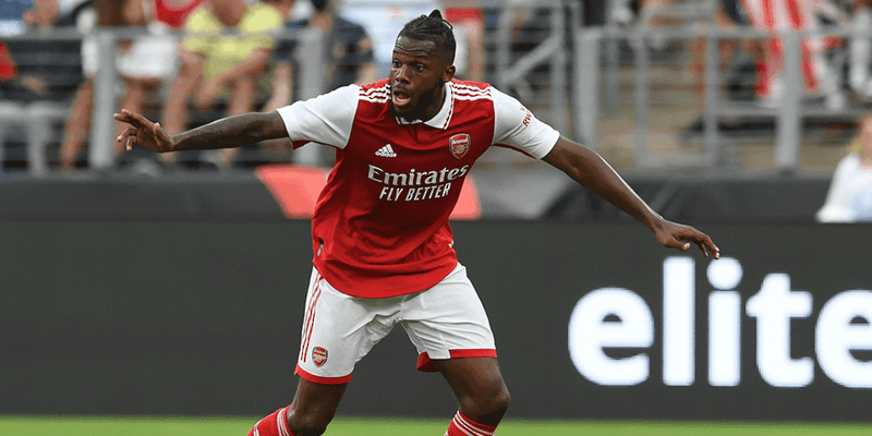 مرسيليا يستعير المدافع البرتغالي تافاريش من أرسنال