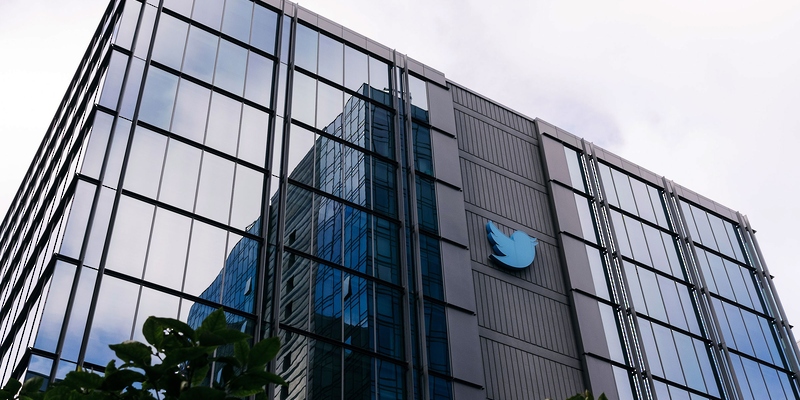 تويتر ترفع قيمة الاشتراك في خدمة تويتر بلو