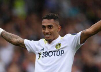 برشلونة يتوصل لاتفاق بضم البرازيلي رافينيا مهاجم ليدز