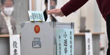 بدء التصويت في الانتخابات البرلمانية في اليابان