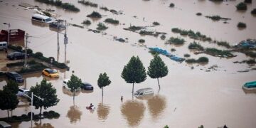 الأمطار الغزيرة تغمر قرى في شرق أقصى روسيا جراء تغير المناخ
