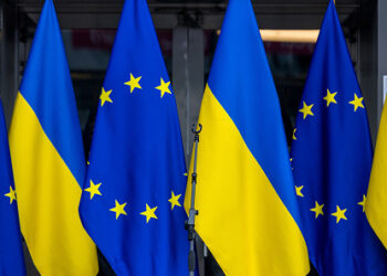 النمسا والتشيك تؤكدان على تضامن وسط أوروبا مع أوكرانيا