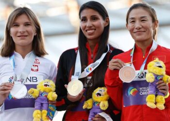 البيروفية ليون تحرز ذهبية 35 كيلومتر مشيًا في بطولة العالم لألعاب القوى