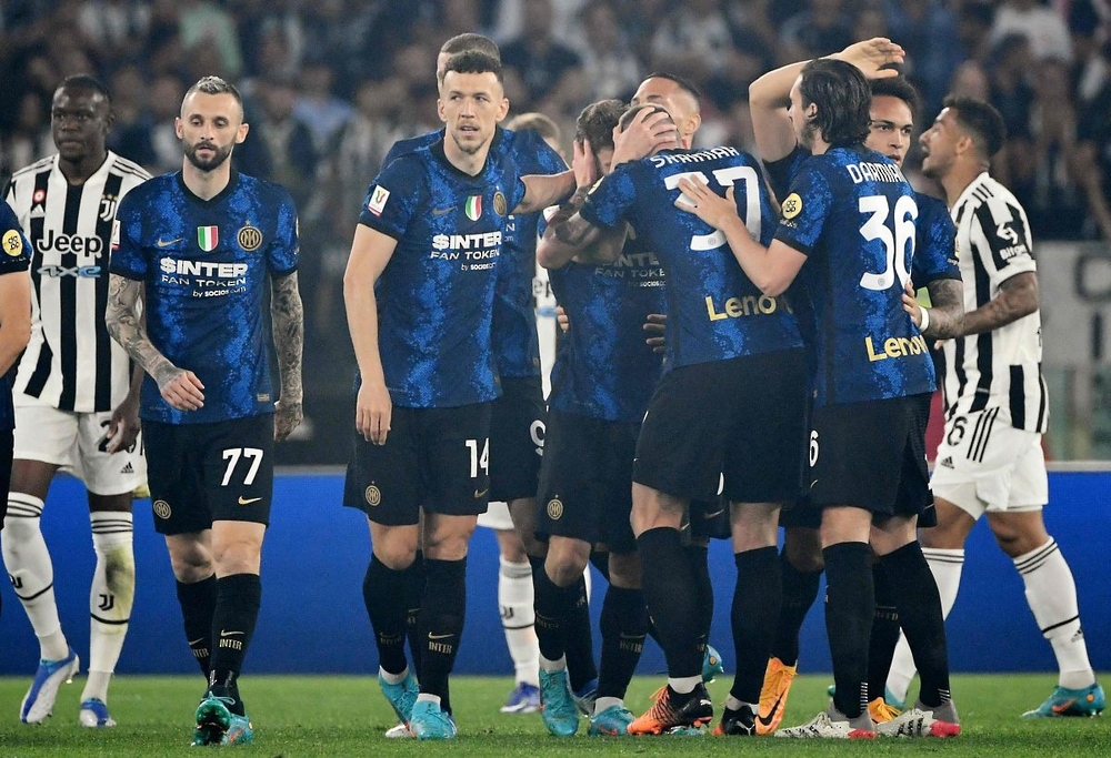 إنتر ميلان يعلن تعاقده مع المدافع بيلانوفا من كالياري