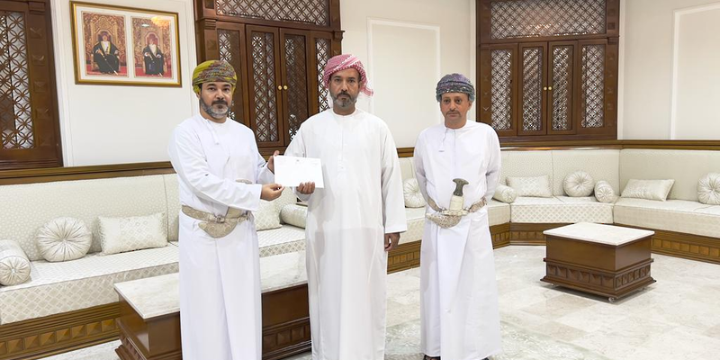 توزيع مساكن اجتماعية لعدد من أبناء قرية الفياض بولاية البريمي