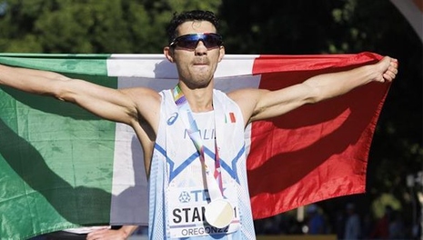 الإيطالي ماسيمو ستانو يفوز بذهبية المشي في بطولة العالم للقوى