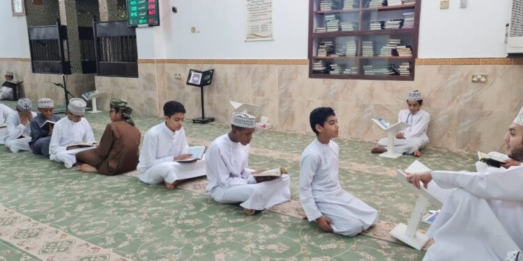 الجمعية العُمانية للعناية بالقرآن الكريم تختتم فعالياتها الصيفية