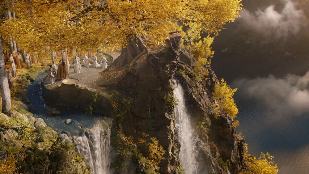 الكشف عن تفاصيل مسلسل “لورد أوف ذي رينغر” في كوميك كون