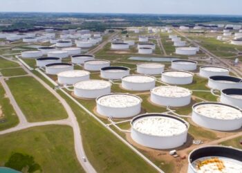 هبوط مخزونات النفط الخام ومشتقاته في أوروبا 9% في يونيو الماضي