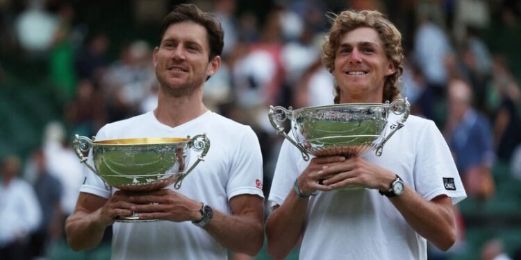 إبدين وبورسل يحرزان لقب زوجي الرجال في ويمبلدون