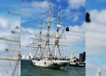 سفينة “شباب عُمان الثانية” تبدأ مشاركتها في المرحلة الأولى من سباقات السفن الشراعية الطويلة بالدنمارك