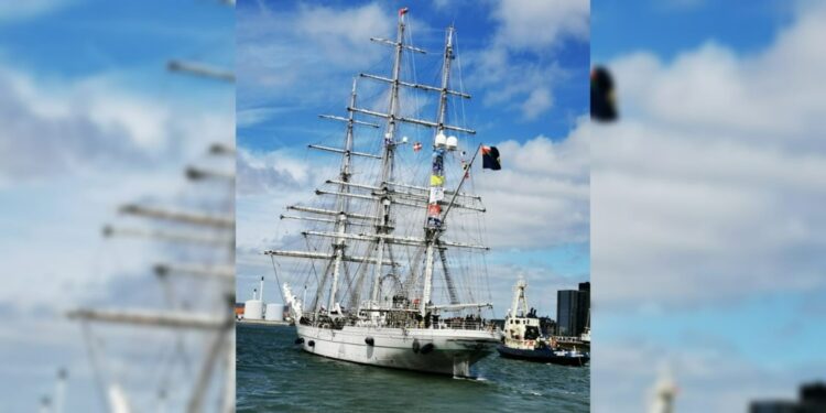 سفينة "شباب عُمان الثانية" تبدأ مشاركتها في المرحلة الأولى من سباقات السفن الشراعية الطويلة بالدنمارك 1 سفينة “شباب عُمان الثانية” تبدأ مشاركتها في المرحلة الأولى من سباقات السفن الشراعية الطويلة بالدنمارك