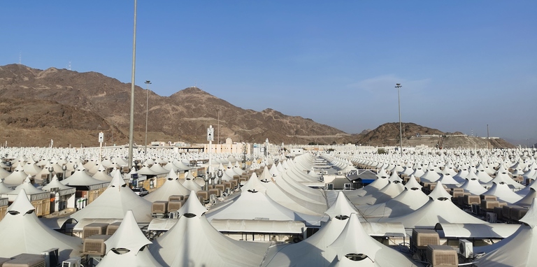 بعثة الحج العُمانية تستعد لاستقبال الحجاج بمخيمي منى وعرفات