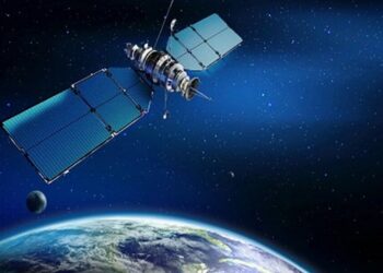 الصين تطلق قمرا صناعيا لنقل البيانات