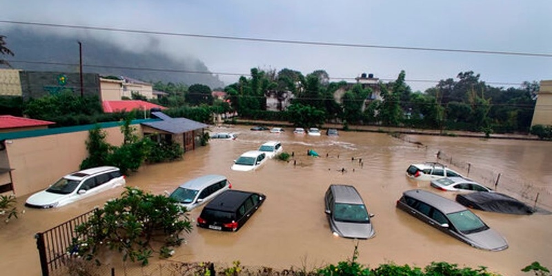 ارتفاع حصيلة ضحايا الفيضانات في ولاية كنتاكي الأمريكية