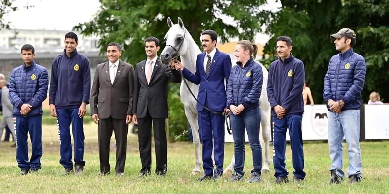 الخيالة السُّلطانية تفوز بميداليتين فضيتين وميدالية برونزية في بطولة لجمال الخيل ببولندا