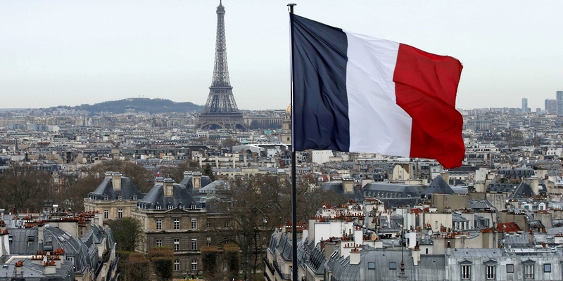 أمطار غزيرة ورياح عاتية تسببت في إلغاء حفلة افتتاح مهرجان “أوروكيين” الفرنسي