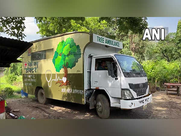 Indian city Indore gets ‘tree ambulance’ for protection of its biodiversity