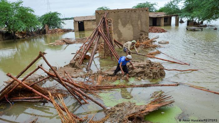 IMF to provide $1.1 billion to Pakistan amid catastrophic floods