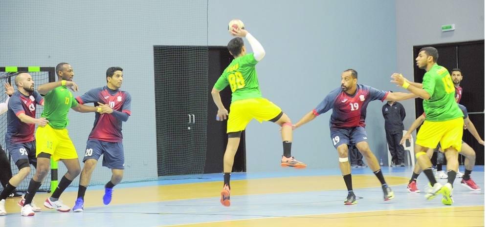 اليد يناقش المقترحات والتحديات التي تواجه الأندية