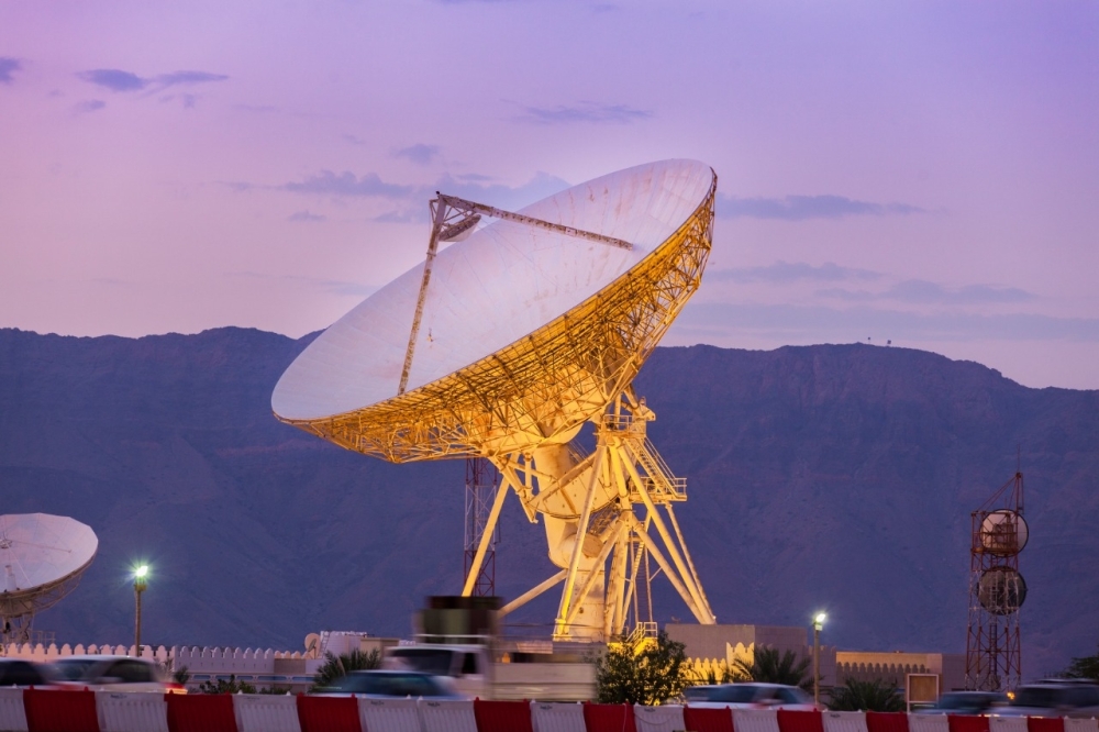 توفير بيانات لا تقل عن 90 % للمنتفع في السلكي و70 % في اللاسلكي