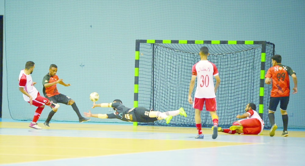 21 هدفا حصيلة مواجهات اليوم الأول في خماسيات كرة القدم للصالات