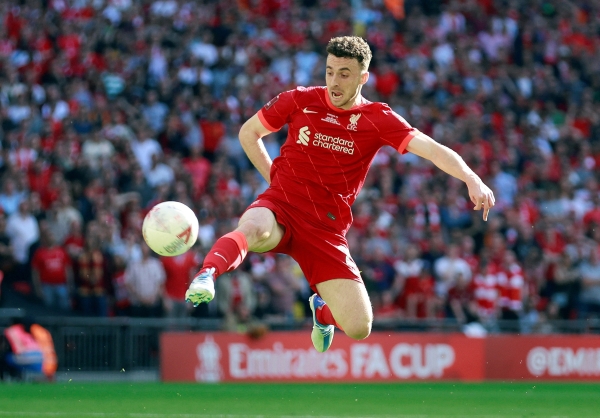 Jota signs new long-term contract with Liverpool