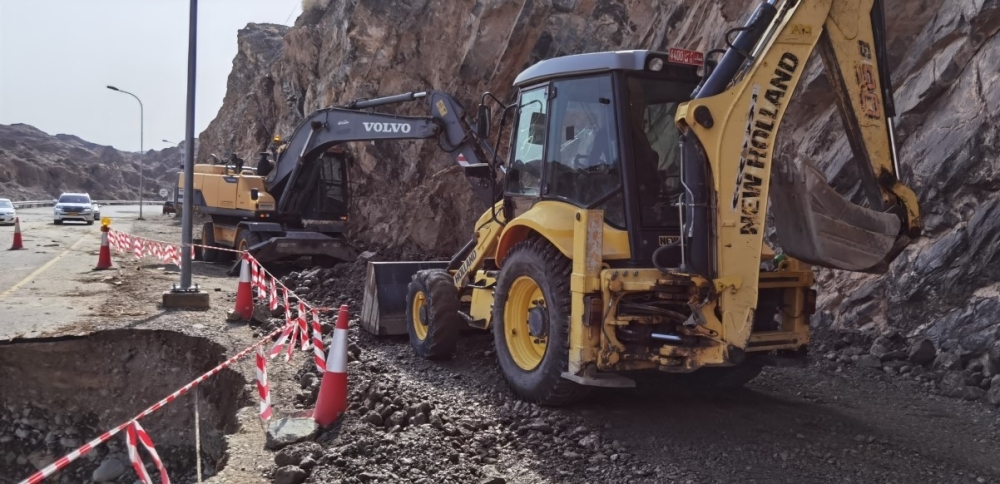 تفعيل خطة طوارئ قطاع الطرق وفرق ميدانية لإعادة الكهرباء والمياه