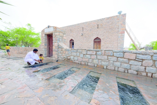 Al Khatmain draws visitors from far and wide