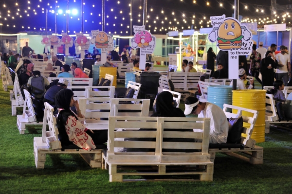 Salalah Eat' food festival begins