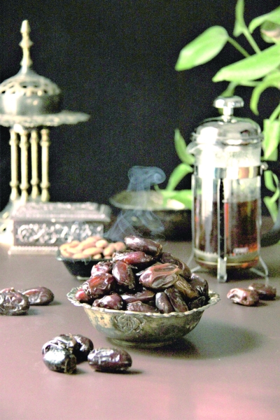 A play with light and darkness