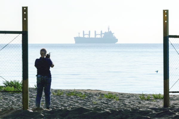 More grain leaves Ukraine ahead of high-stakes summit