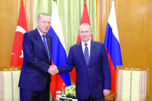 Putin tells Erdogan hopes for deal to boost economic ties