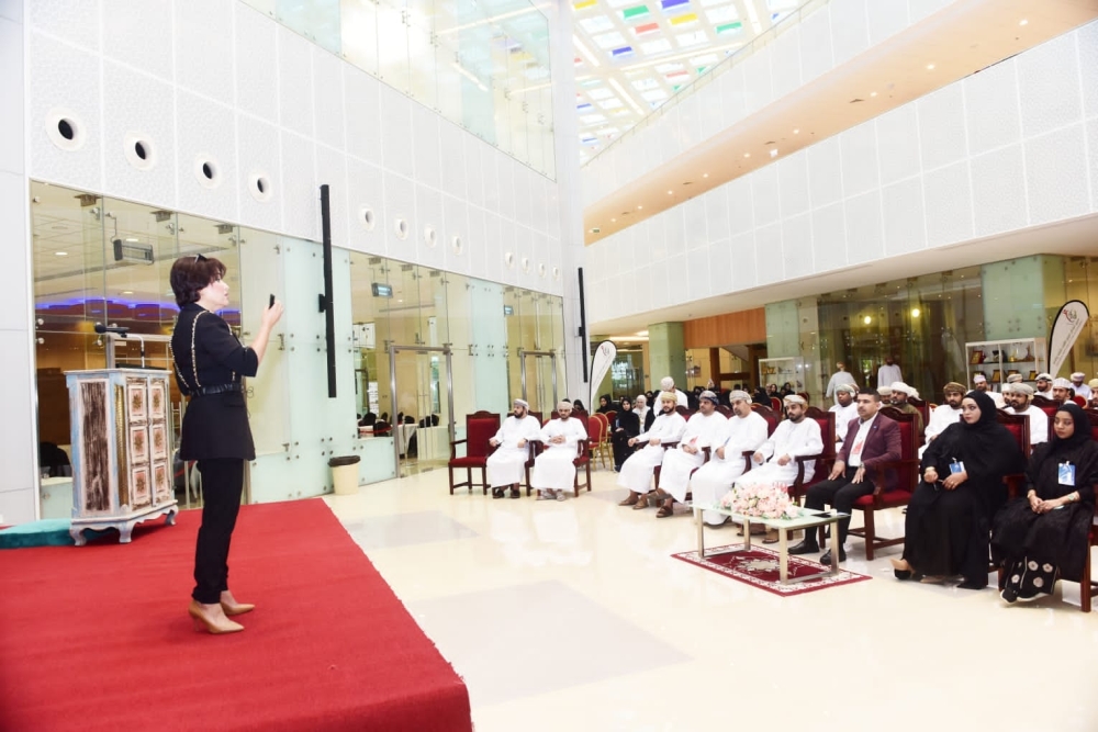 ابتناء العمراني بصلالة يناقش التركيز على العمارة الخضراء وإدخال الأنظمة الذكية