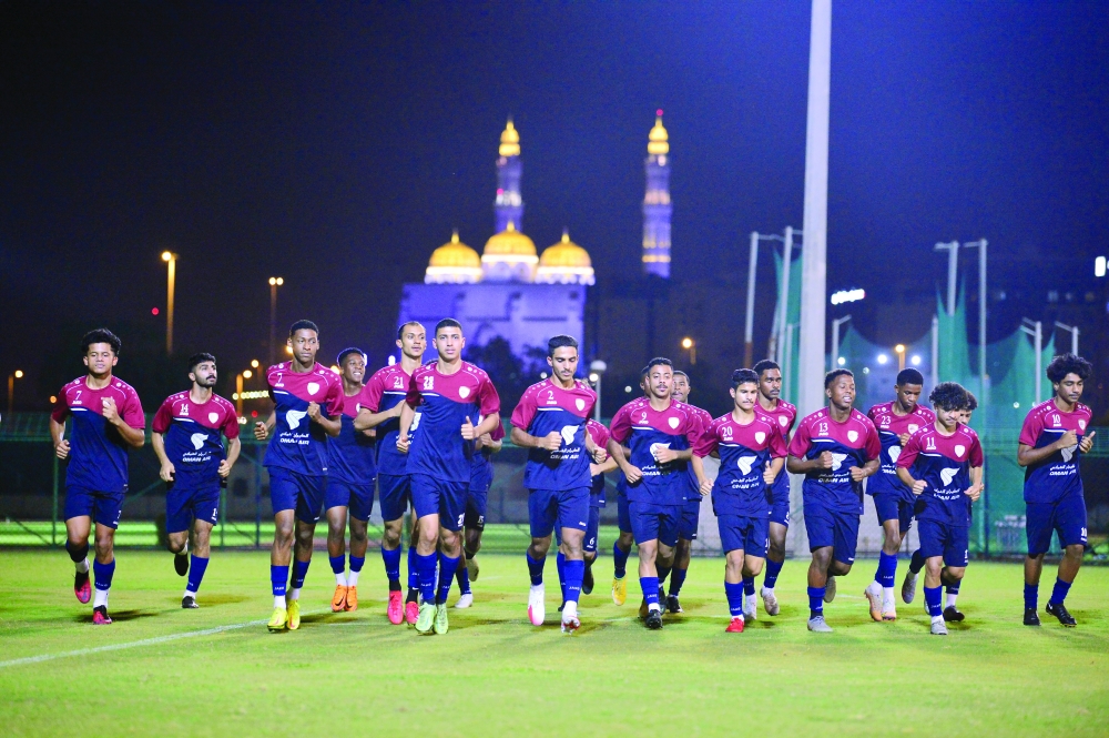 25 لاعبا ينتظمون في المعسكر الداخلي لمنتخب الشباب