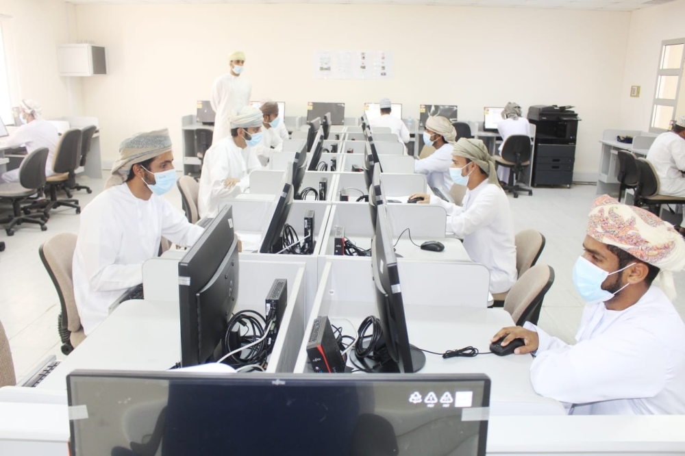 1641 فرصة وظيفية ضمن مبادرة “ساهم”