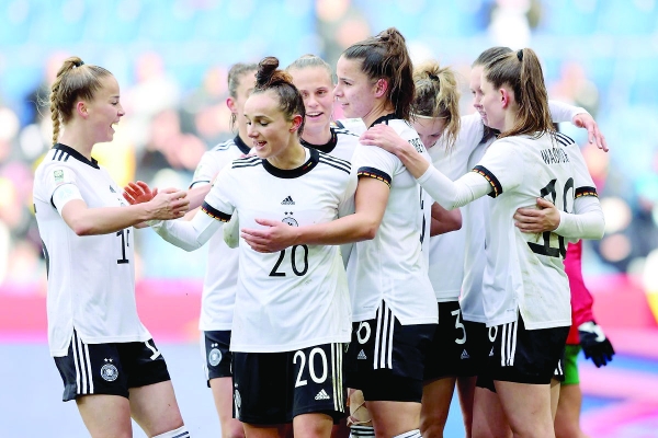 German football to consider equal pay for international sides