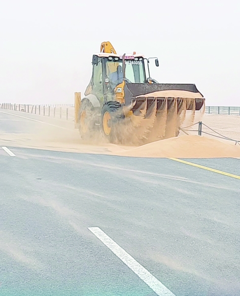 Motorists urged to be careful about dust haze