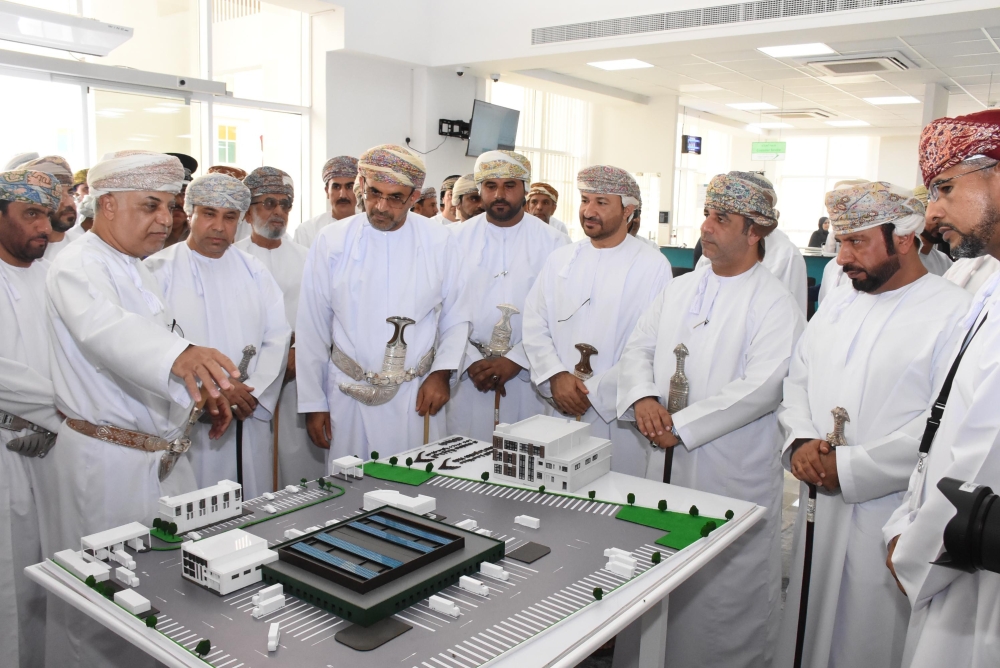 تدشين محطة صحار اللوجستية بولاية لوى بـ 3.5 مليون ريال