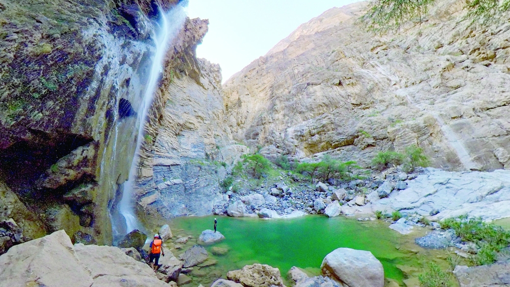 وادي قاشع .. طبيعة خلابة ومتنفس لمحبي المغامرات