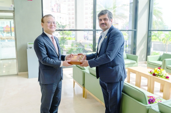 Korean Ambassador visits Aster Royal Hospital