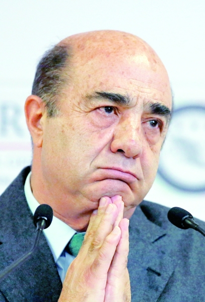 Mexico arrests ex-top prosecutor over disappearance of 43 students