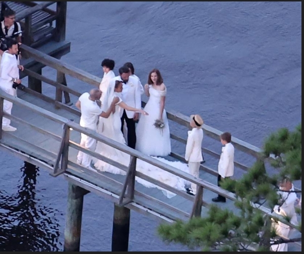 J Lo and Ben Affleck hold a lavish wedding