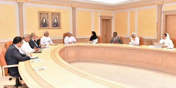 Oman reviews preparations for hosting conference on combating antimicrobial resistance