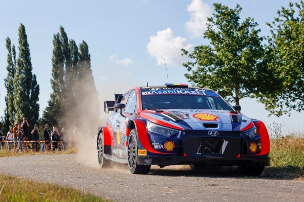 Tanak leads in Belgium after Neuville crashes