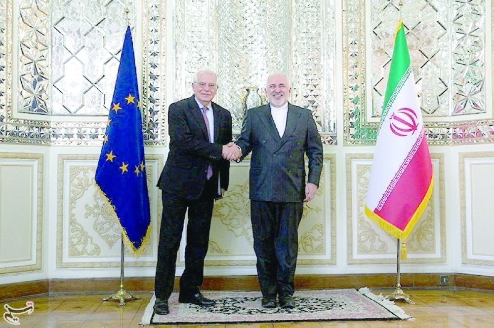 بوريل: رد طهران على المقترح الأوروبي بشأن الاتفاق النووي “معقول”
إيران تنتقد “التسويف” الأمريكي وترفض “المفاوضات الاستنزافية”