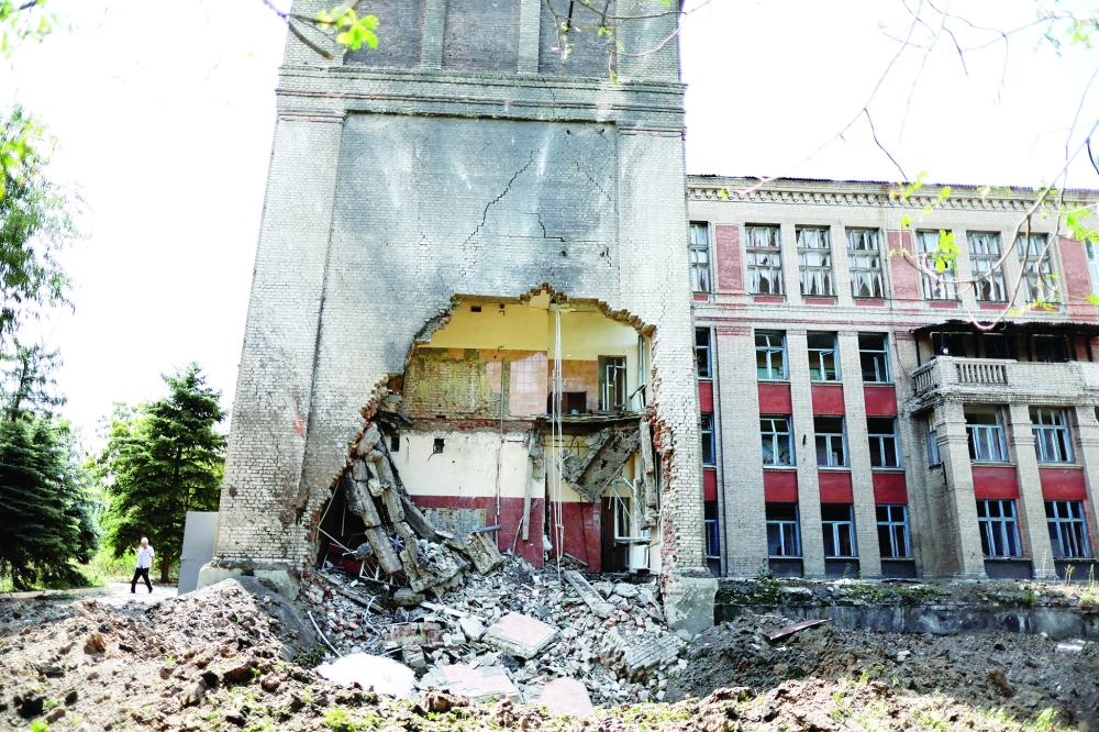 روسيا تطلق صواريخ بالقرب من محطة نووية..والاتحاد الأوروبي يخطط لمهمة إسناد للجيش الأوكراني