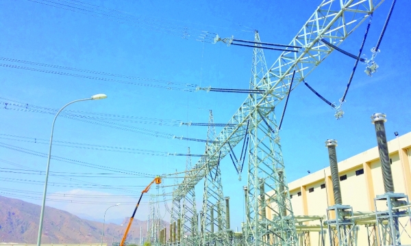 Oman puts MEDC privatisation on hold pending review of new options