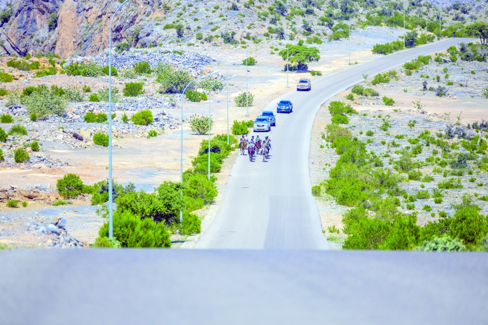 مهرجان الجبل الأخضر السياحي.. انطلاقة بزخم كبير وأنماط مبتكرة